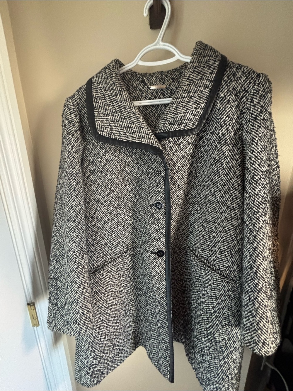 Windsmoor Black Ivory Herringbone Jacket Black Trim Size 14 - Picture 2 of 5